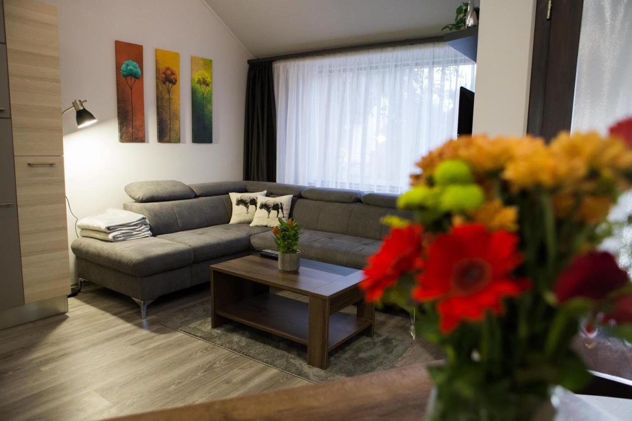 Kikelet Apartman Lejlighed Szombathely Eksteriør billede