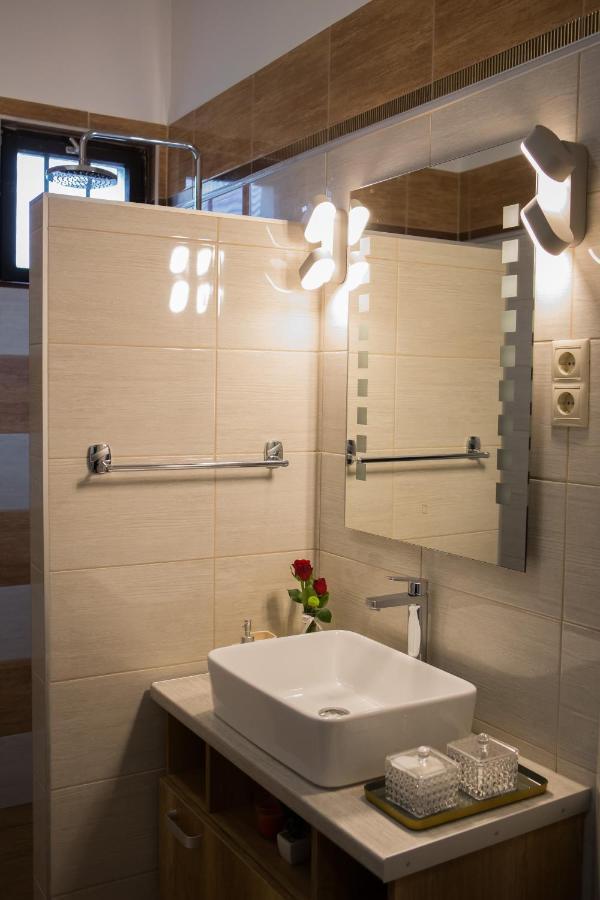 Kikelet Apartman Lejlighed Szombathely Eksteriør billede